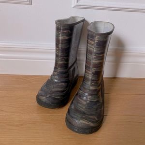Toddler rain boots 9